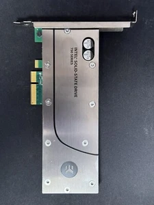 Intel 750 Series SSD 800GB PCIE AIC SSDPEDMW800G4 + EKWB Waterblock - Bild 1 von 2