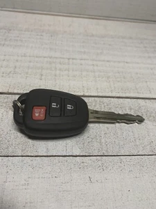 2015 - 18 TOYOTA TACOMA COMBO HEAD KEY REMOTE FOB FCC: HYQ12BDP (3-BUTTON) - Picture 1 of 4