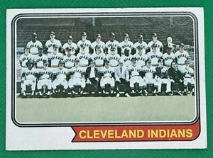 1974 Topps #541 CLEVELAND INDIANS Team NICE CARD !!! - Picture 1 of 2