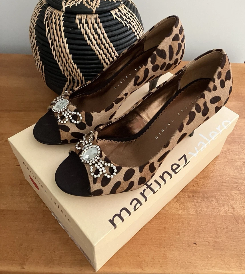 De colección Martinez Valero CARO Leopardo Pony Talla 7 M Fabulosos Bombas Punta Abierta  Foto 1 de 4