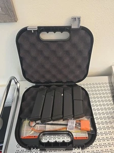 GLOCK 22 Bundle- 5 Mags + Box - Picture 1 of 3