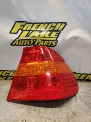 Luz trasera derecha pasajero sedán compatible con BMW 330XI 966044 2002 Foto 1 de 4