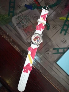 SCHÖNE KINDER SPIDERMAN QUARZUHR, WEISS SILIKONARMBAND, NEU - Bild 1 von 3