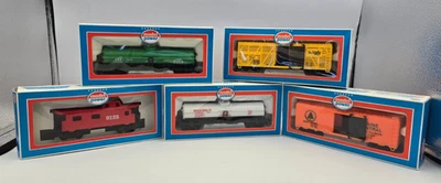 Uninspected LOT of 5 HO Scale Model Power  2 tankers, 2 box cars, and caboose - Image 1 of 4