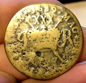X021: 1689 James II Irish "Emergency Coinage" Gun Money Halfcrown - struck Aug - Picture 1 of 5