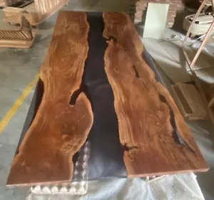 Tavolo da pranzo centrale 72"x36" personalizzato nero resina epossidica vivo legno stile fiume - Foto 1 di 11