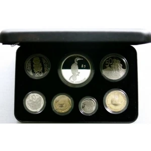 NZ - 2000 - Silver Proof Coins Set -- Pied Cormorant - Picture 1 of 2