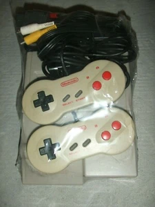 Nintendo NEW FAMICOM HVC101 FC NES Console - Bild 1 von 6