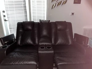 Sofa and love seat set - Picture 1 of 7