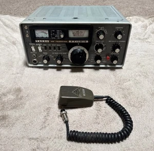 YAESU FT-101B Transceiver All Mode Ham Radio w/Mic UNTESTED AS IS PARTS REPAIR - Zdjęcie 1 z 14