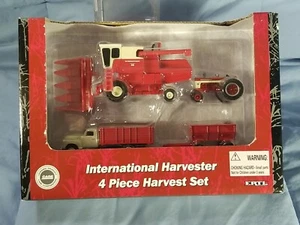 ERTL International Harvester 4 Piece Harvest Set Hydrostatic Truck Tractor 1:64 - Picture 1 of 9