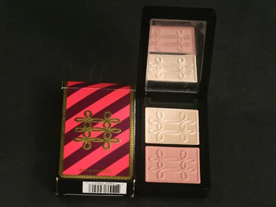 MAC NUTCRACKER SWEET PEACH FACE COMPACT (B76) - BNIB - Image 1 of 2