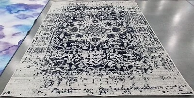 Tapete CREME/MARINHO 6'-7" x 9'-2" costas manchas, preço reduzido 1172767702 MAD603D-6 - Imagem 1 de 4