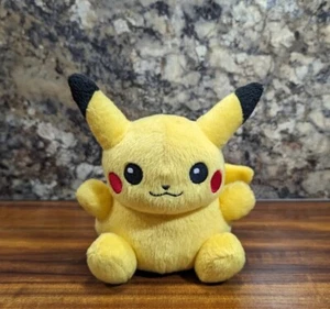 Pokemon Center 2005-2006 Pikachu Pokedoll Peluche Etiqueta Tush - Imagen 1 de 7