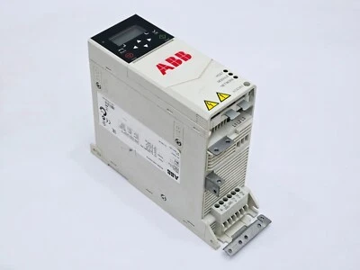 ABB ACS380 Séries ACS380-040S-05A6-4 Fréquence Convertisseur / Drive Module #1 - Photo 1/4