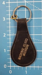 Vintage MACKINAC ISLAND MICHIGAN Leder Schlüsselanhänger Werbung Sammlerstück  - Bild 1 von 2