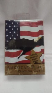 NUOVO mazzo di carte da gioco bicicletta bandiera americana immagini patriottiche - Foto 1 di 2