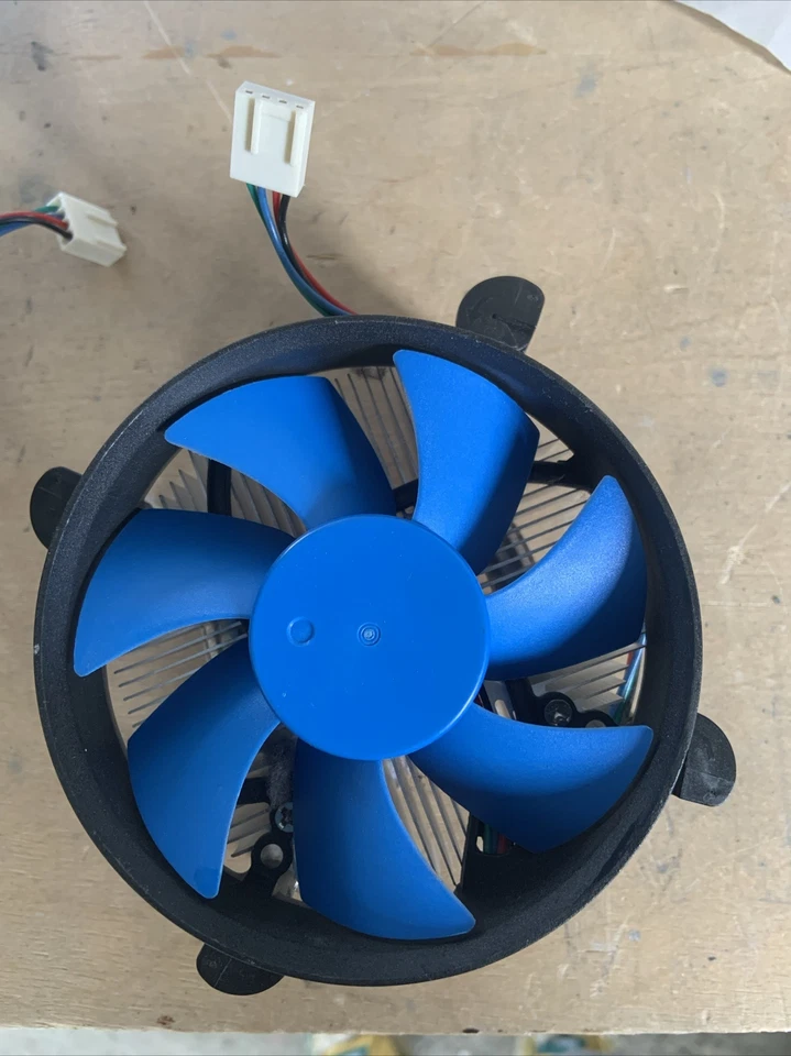 DISSIPATORE+VENTOLA BLU PER SOCKET 1155-1150-1151 4 PIN - Immagine 1 di 1