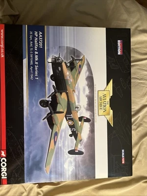 CORGI 1:72 HP Halifax B.Mk.II Serie 1 35 Escuadrón RAF TL-S W1048 1942 AA37201 Foto 1 de 2
