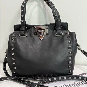 Auténtico bolso bandolera Rockstud de cuero negro Valentino Garavani con certificado - Imagen 1 de 14