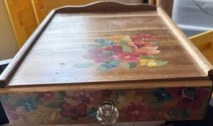 The Pioneer Woman Wildflower Whimsy 4 Fächer Holz Kaffeepad Organizer USA - Bild 1 von 4