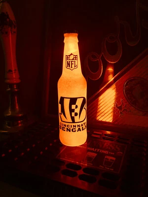 NFL Cincinnati Bengals Futebol 12 oz Garrafa de Cerveja Luz Lâmpada LED Placa Ingressos - Imagem 1 de 3