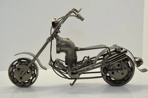Modellino moto steampunk scultura metallo unico - Foto 1 di 8