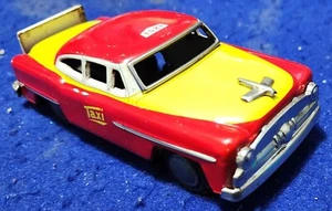 Vintage 1960's Red & Yellow Tin Friction Taxi Japan WITH SIGN Working - Imagen 1 de 8
