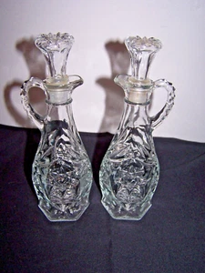 Vintage Set Oil and Vinegar Cruets, Pressed/Cut Glass. Anchor Hocking - Picture 1 of 5