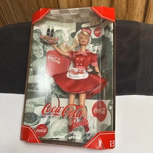 Coca Cola Barbie Puppe Collector Edition Kellnerin Carhop Mattel - Bild 1 von 14