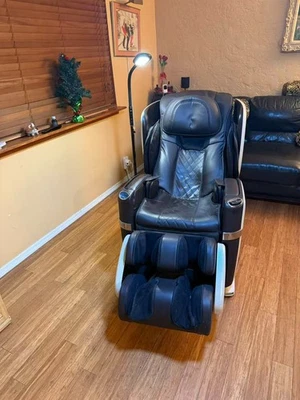 Silla de masaje OSIM Deluxe respaldada por ACA American Chiropractic Association Foto 1 de 4