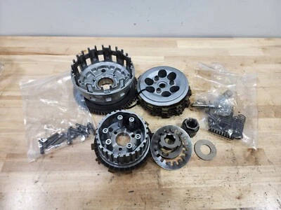 Placas de buje de cesta de embrague OEM para Suzuki GSXR600 2006/2007 Foto 1 de 4