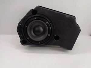 Orig Audi Q7 4L B&O Bang & Olufsen low-tone speakers left rear 4L0035415D - Picture 1 of 3