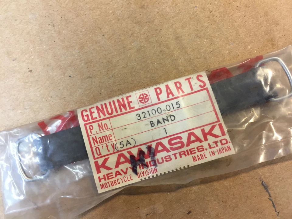 Spark Plug Cover Band    H1 500 KH500  32100-015 Kawasaki NOS - Image 1 of 1
