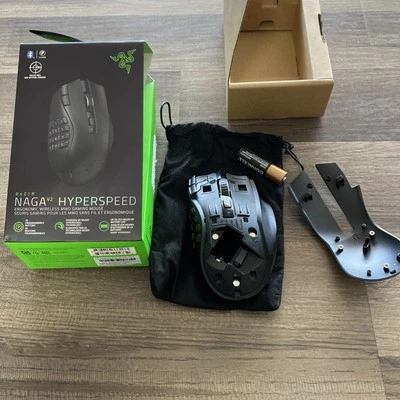 Razer Naga V2 HyperSpeed MMO Wireless Gaming Mouse with 19 Programmable /g - Image 1 of 4