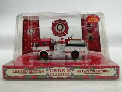 CODE 3 CHRISTMAS WARD LAFRANCE PUMPER 1/64 Diecast el - Photo 1/4