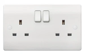 Enchufe de interruptor doble 13A 2 velocidades toma de pared bordes lisos WDS13A - Imagen 1 de 15