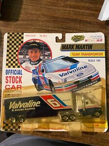 Road Champs Mark Martin Official Stock Car Team Transporter 1/87 scale Diecast
