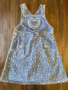 Eagles Eye Denim Floral Jumper Dress Girl 5 Heart Pocket Embroidered Cottage VTG - Picture 1 of 9