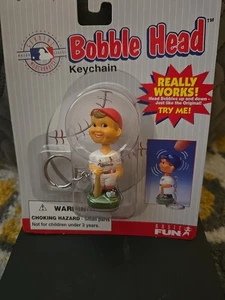 Vtg 1997 St. Louis Cardinals Baseball MLB Mini Bobble Head Keychain New  - Picture 1 of 3