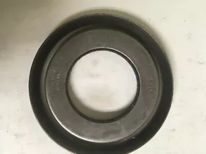 1939-52 Oldsmobile front wheel oil seal 1 pr Nat'l 5910 OEM 410950 NORS USA Made - Picture 1 of 12