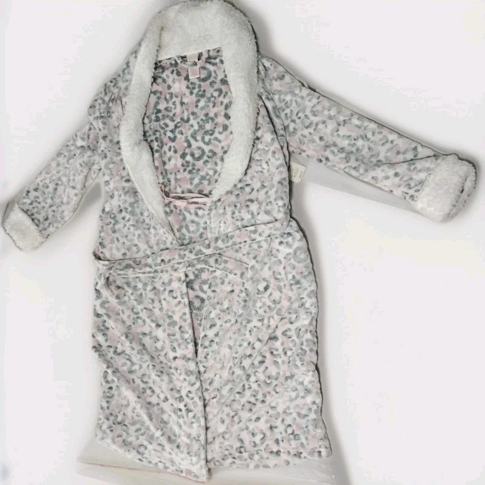 Bata de dormir mediana Super Minky de Walmart - guepardo rosa Foto 1 de 4