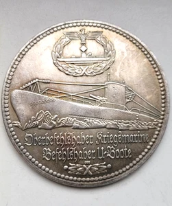WW2 Karl Dönitz Comandante en Jefe de la Armada Militar Alemana Mesa Escritorio Medalla - Imagen 1 de 4