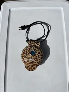 DASH Mini Maker Waffle - Leopard Print Design DMW100LP 120v - 350W - Picture 1 of 6