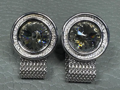 Gemelos envolventes de piedra facetada verde grisáceo vintage chapados en oro blanco Foto 1 de 3