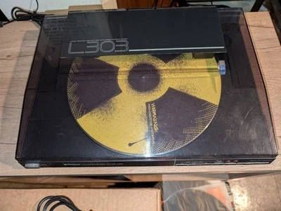 Hitachi L303 Vintage Linear Turntable - Image 1 of 4