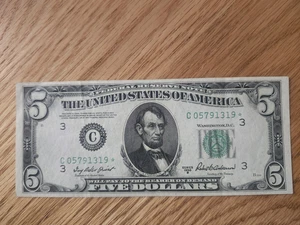 1950 B $5 "STAR NOTE PHILADELPHIA DISTRICT C05791319* - Picture 1 of 5