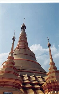Vintage 1990er Jahre Farbfoto Buddhismus Tempel künstlerischer Gottesdienst Ort #1 - Bild 1 von 2