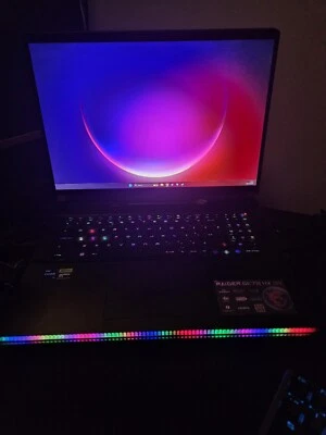 MSI Raider GE78HX QHD+ 240Hz Gaming Laptop i7-13700HX 16GB 1TB RTX 4070 8GB - Image 1 of 4