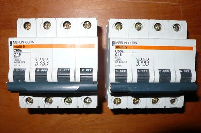 DISJONCTEUR TETRAPOLAIRE 16A COURBE C, MERLIN GERIN TRIPHASE +N 16AMPERES PC.5KA - Photo 1/4